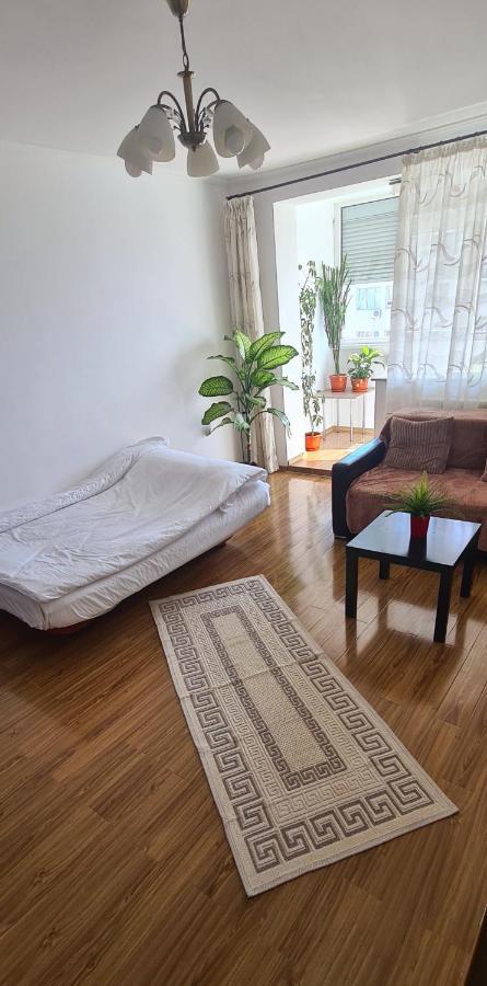Perfect View Apartament 2 Rooms Self Check-In Bukarest Eksteriør billede