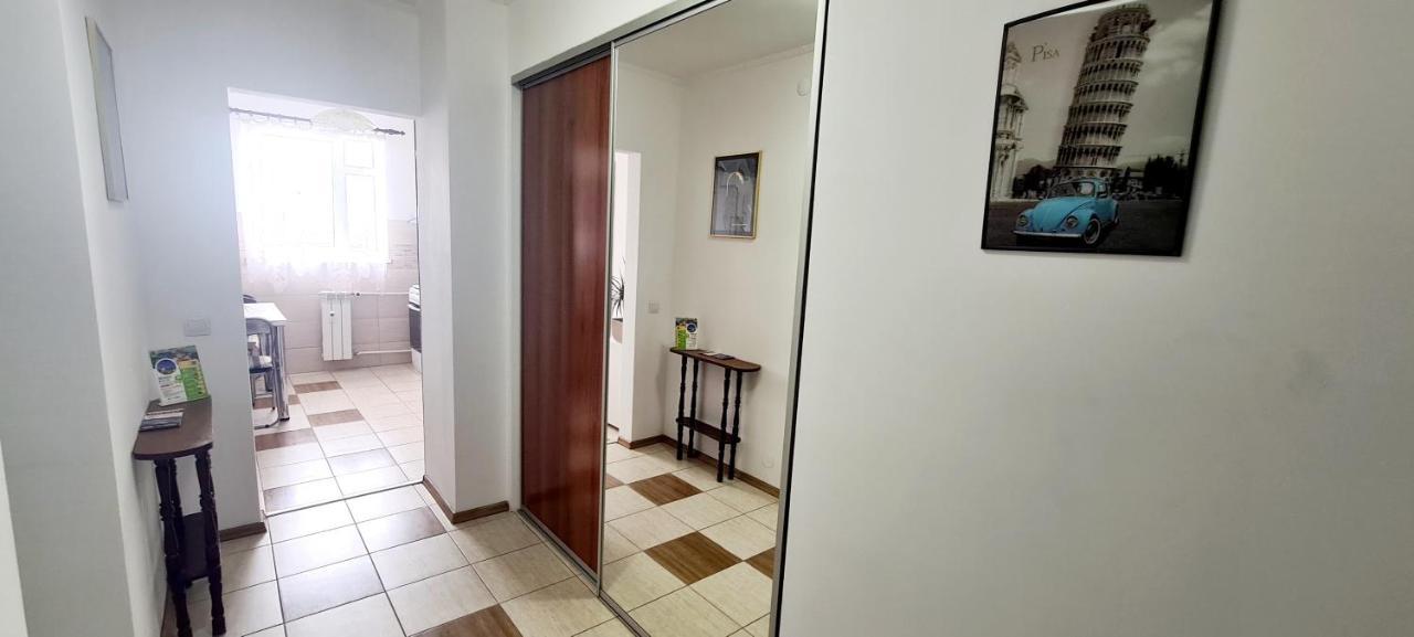 Perfect View Apartament 2 Rooms Self Check-In Bukarest Eksteriør billede